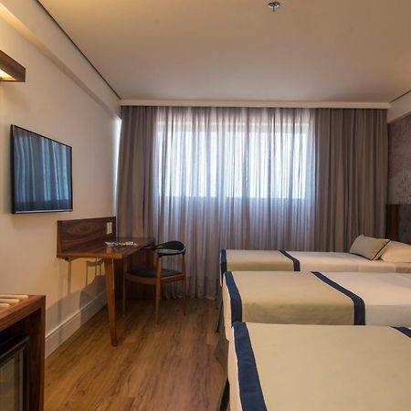 Hotel Luzeiros 헤시피 외부 사진 A room at the hotel