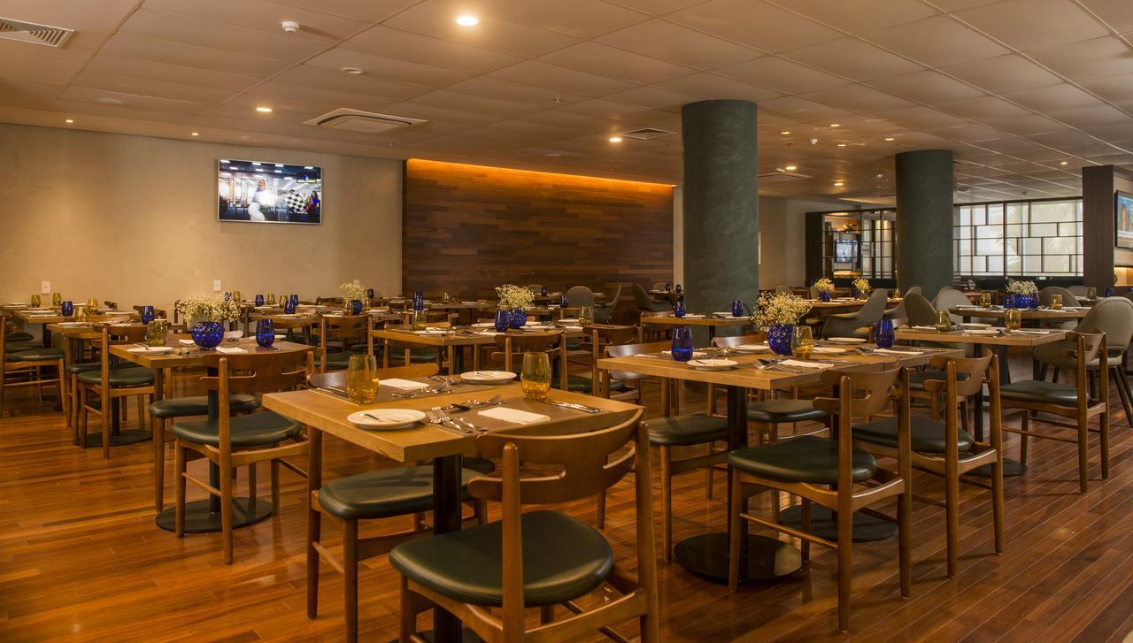 Hotel Luzeiros 헤시피 외부 사진 The dining room at the 2012 Olympic Village